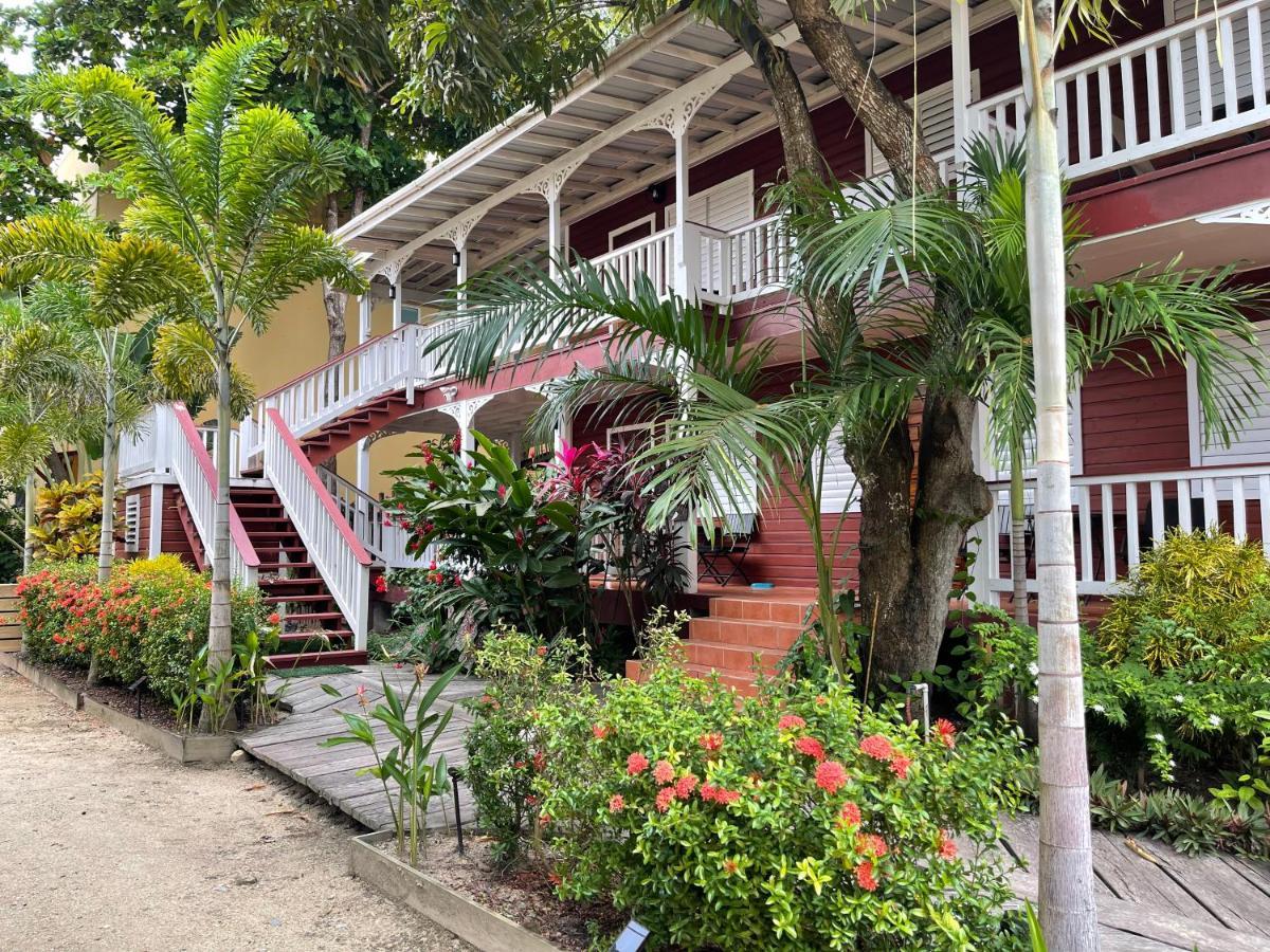 Alux House Hotel Placencia Екстериор снимка